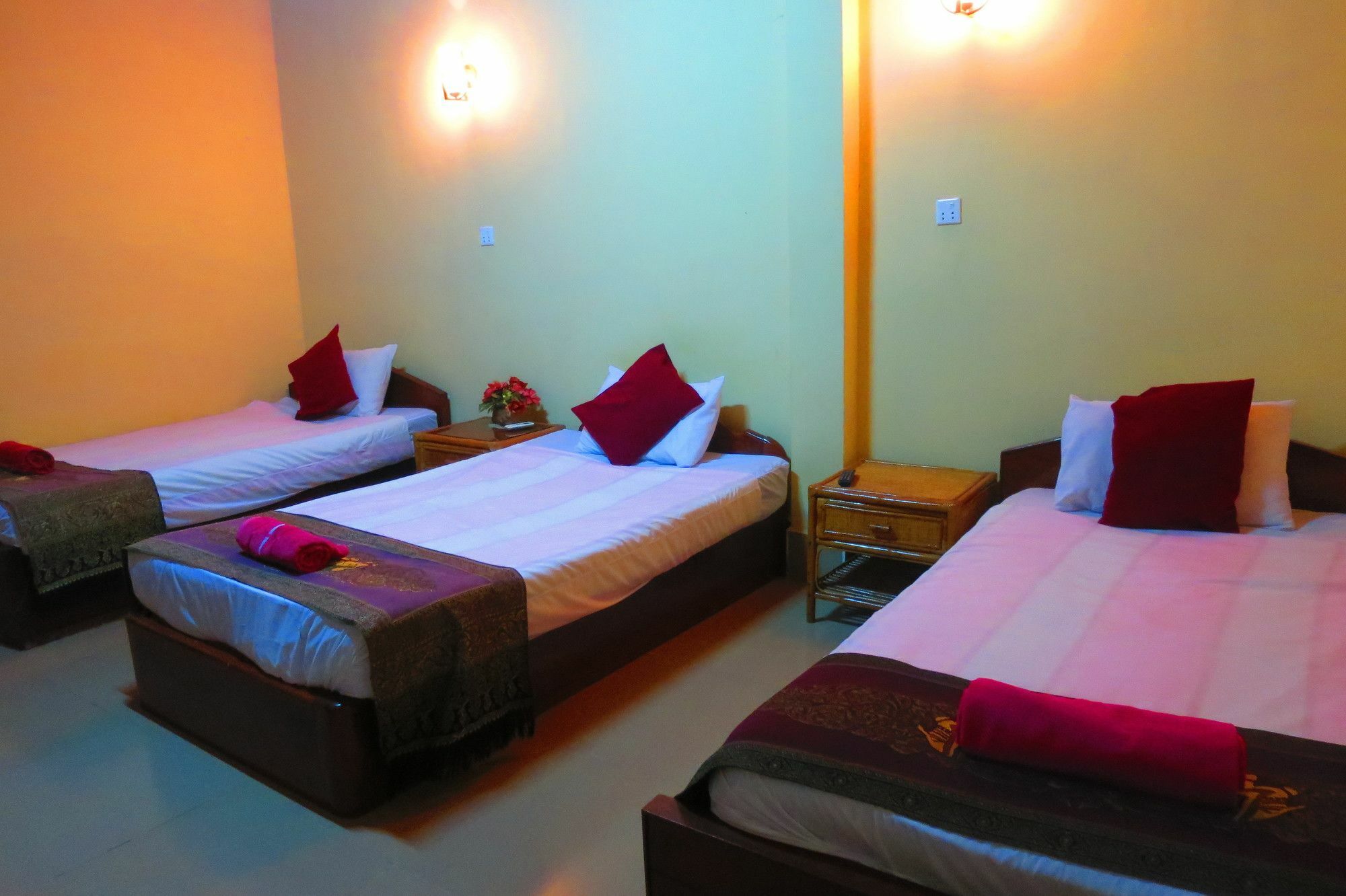 Kampot Guesthouse Bagian luar foto