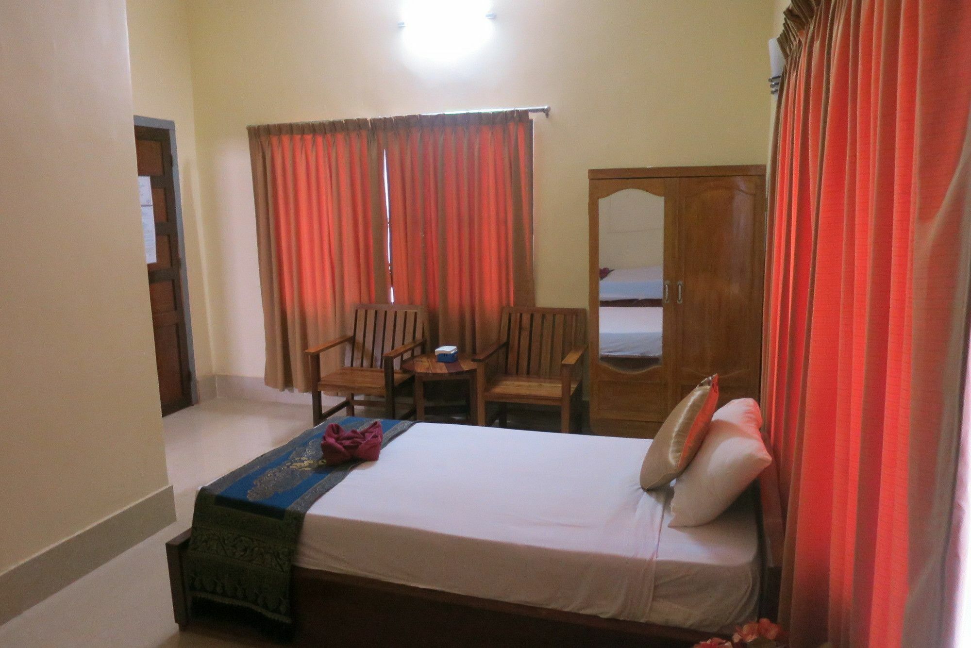 Kampot Guesthouse Bagian luar foto