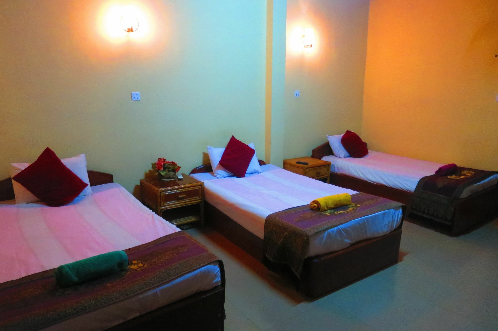 Kampot Guesthouse Bagian luar foto