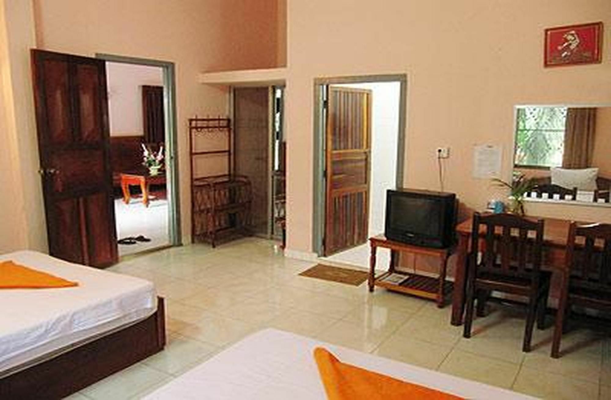 Kampot Guesthouse Bagian luar foto